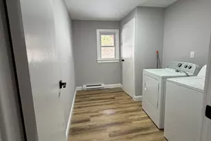 131 Pocono Rd, Brookfield, CT 06804 - Photo 11