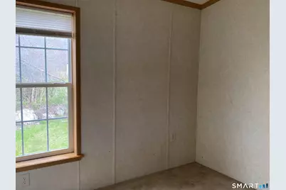 34 Terrace Drive, Waterford, CT 06385 - Photo 5