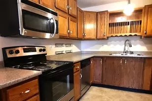 72 Perry St, Putnam, CT 06260 - Photo 5