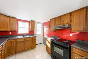 131 Wallingford Rd, Cheshire, CT 06410 - Photo 13