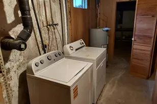 38 Old Middletown Ave, East Hampton, CT 06424 - Photo 19