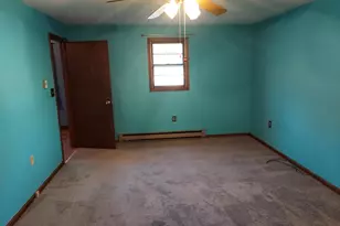 38 Old Middletown Ave, East Hampton, CT 06424 - Photo 9