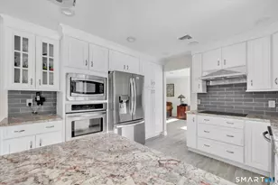 40 Vista Dr, Shelton, CT 06484 - Photo 13