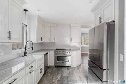 95 Moravia Road, Avon, CT 06001 - Photo 15