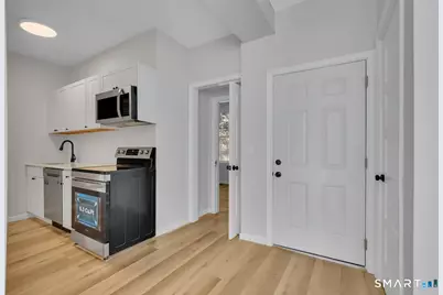 192 Hartford Road #B, Manchester, CT 06040 - Photo 3