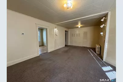 1720 East Main Street #1, Waterbury, CT 06705 - Photo 3