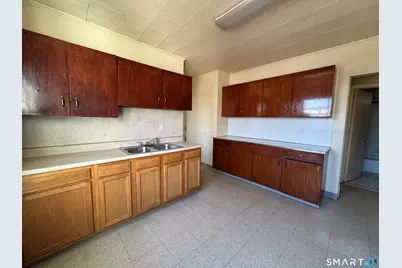 1720 East Main Street #1, Waterbury, CT 06705 - Photo 1