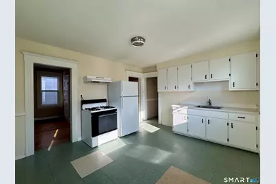 182 Sheridan Street #2, Bridgeport, CT 06610 - Photo 3