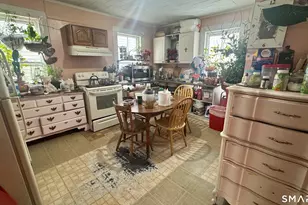 185 Springdale Ave, Meriden, CT 06451 - Photo 13