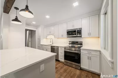 304 Heritage Village #B, Southbury, CT 06488 - Photo 7