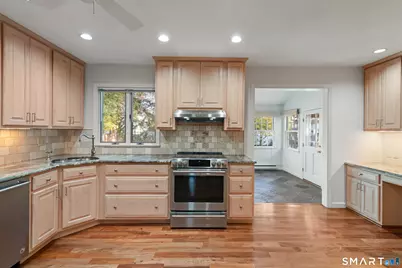 56 Drake Lane, Fairfield, CT 06824 - Photo 13