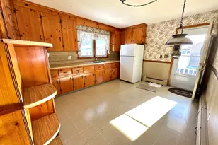 80 Southwest Ave, Windsor Locks, CT 06096 - Photo 3