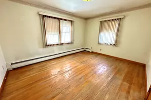 80 Southwest Ave, Windsor Locks, CT 06096 - Photo 7