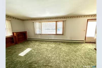 80 Southwest Avenue, Windsor Locks, CT 06096 - Photo 5