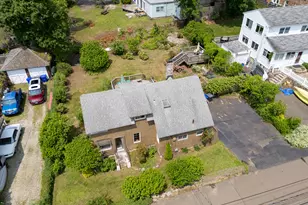 39 Little Bay Ln, Branford, CT 06405 - Photo 5