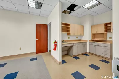 350 Bridgeport Avenue #101, Shelton, CT 06484 - Photo 15