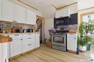 124 Orchard St, Norwich, CT 06360 - Photo 9