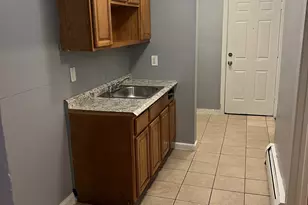 65 Madison St, Hartford, CT 06106 - Photo 9