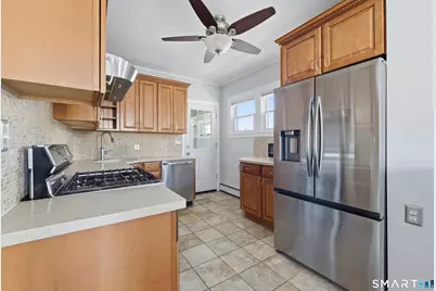 15 Eastview Street, Hartford, CT 06114 - Photo 11