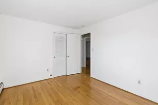 8 Cherryfield Dr, West Hartford, CT 06107 - Photo 15