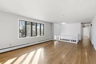 8 Cherryfield Dr, West Hartford, CT 06107 - Photo 5