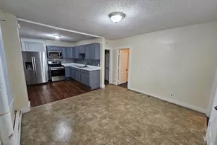 8 Edgar St, New Haven, CT 06519 - Photo 3