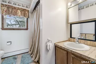 2 Cathy Ln, Waterbury, CT 06704 - Photo 13