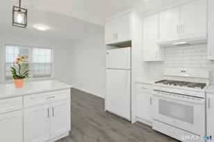 377 Hope St, Stamford, CT 06906 - Photo 9