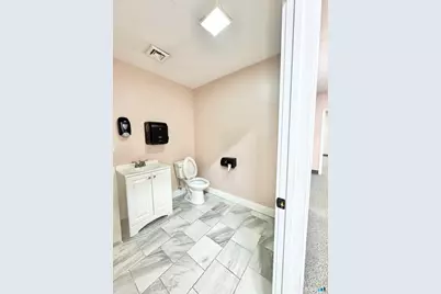 321 Main Street, Norwich, CT 06360 - Photo 7