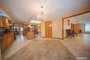 15 Coral Dr, Shelton, CT 06484 - Photo 3