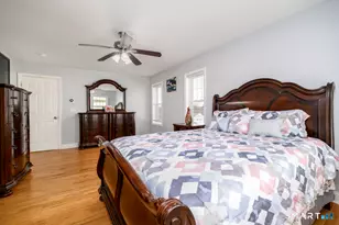 34 Ferris Ave, Norwalk, CT 06854 - Photo 13