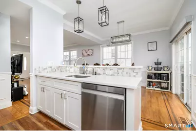 34 Ferris Avenue #APT A2, Norwalk, CT 06854 - Photo 9