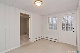 49 Carver Cir, Simsbury, CT 06070 - Photo 19