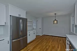 49 Carver Cir, Simsbury, CT 06070 - Photo 7