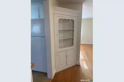 27 Lydall Street, Manchester, CT 06042 - Photo 5