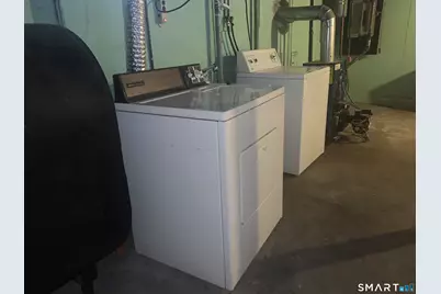 27 Lydall Street, Manchester, CT 06042 - Photo 17