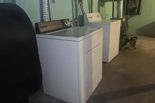 27 Lydall St, Manchester, CT 06042 - Photo 17