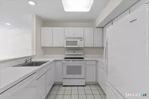 75 Washington Ave, Hamden, CT 06518 - Photo 7