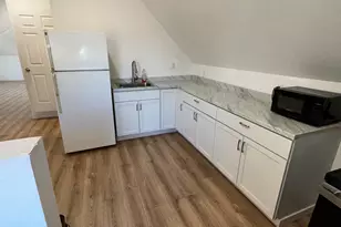 27 E Nineth St, Derby, CT 06418 - Photo 7