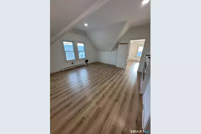 27 E Nineth Street, Derby, CT 06418 - Photo 9