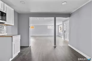 61 Flyers Dr, Norwich, CT 06360 - Photo 9