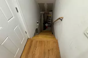 695 Shelton St, Bridgeport, CT 06608 - Photo 31