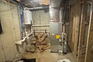 695 Shelton St, Bridgeport, CT 06608 - Photo 35