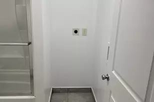 29 Moulthrop St, Ansonia, CT 06401 - Photo 11