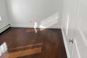 29 Moulthrop St, Ansonia, CT 06401 - Photo 9