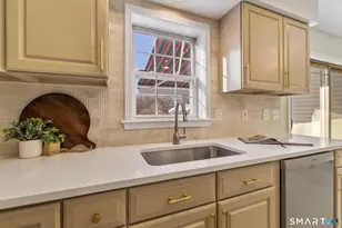 65 Foster St, South Windsor, CT 06074 - Photo 9