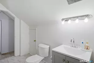 590 N Walnut St, Waterbury, CT 06704 - Photo 19