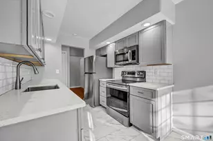 26 Essex Ct, Brookfield, CT 06804 - Photo 9