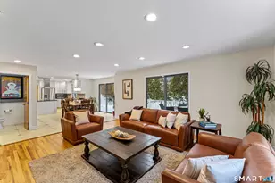 211 Pinewood Rd, Stamford, CT 06903 - Photo 19