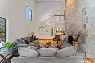 211 Pinewood Road, Stamford, CT 06903 - Photo 5